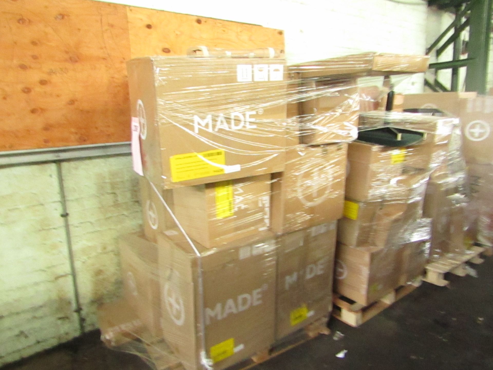 Mixed pallet of Made.com customer returns to include 10 items of stock with a total RRP of