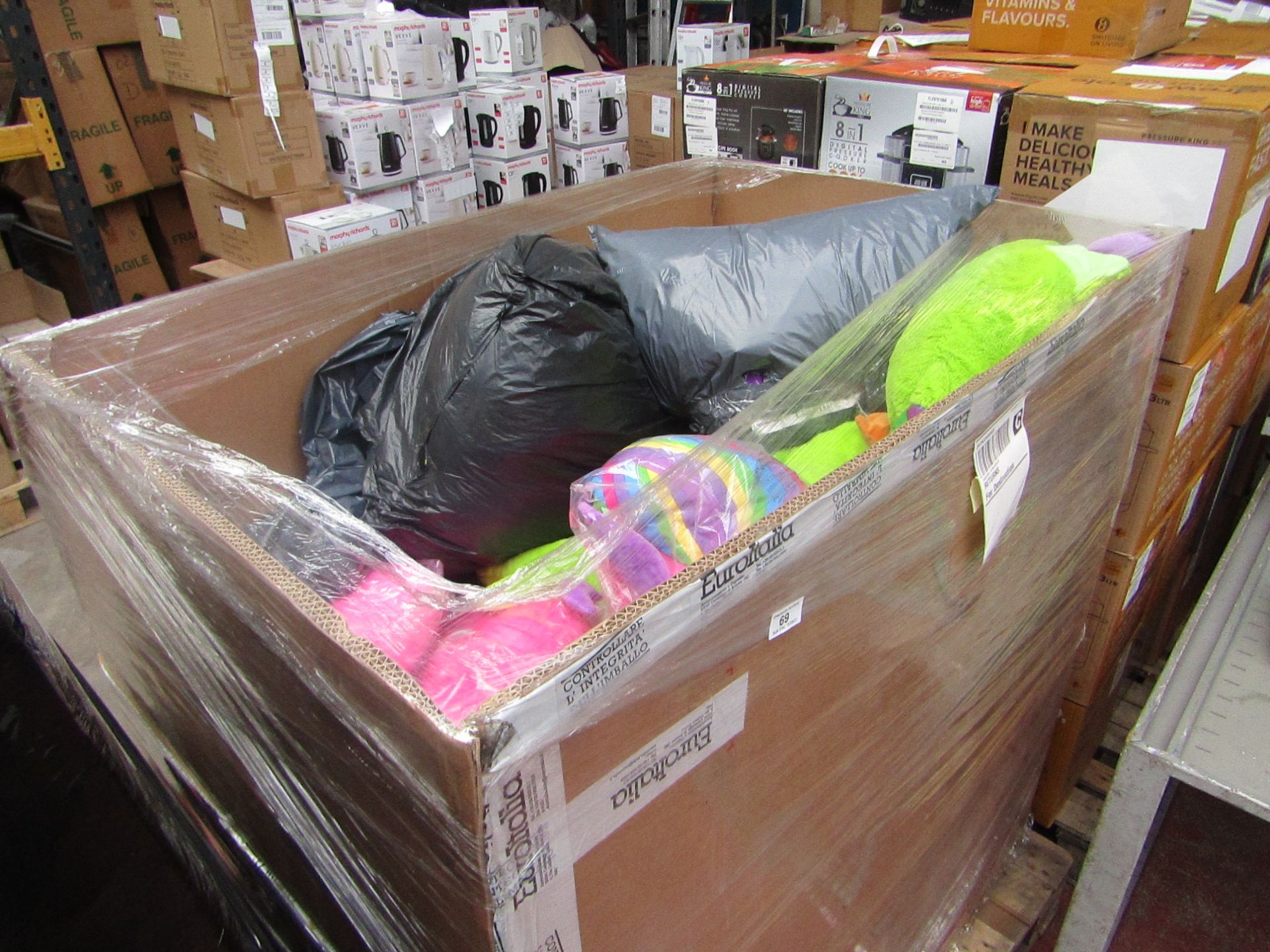 1X PALLET OF APPROX 20-25 HAPPY NAPPER SLEEPING BAGS | THIS PALLET IS ALL CUSTOMER RETURNS SO SOME