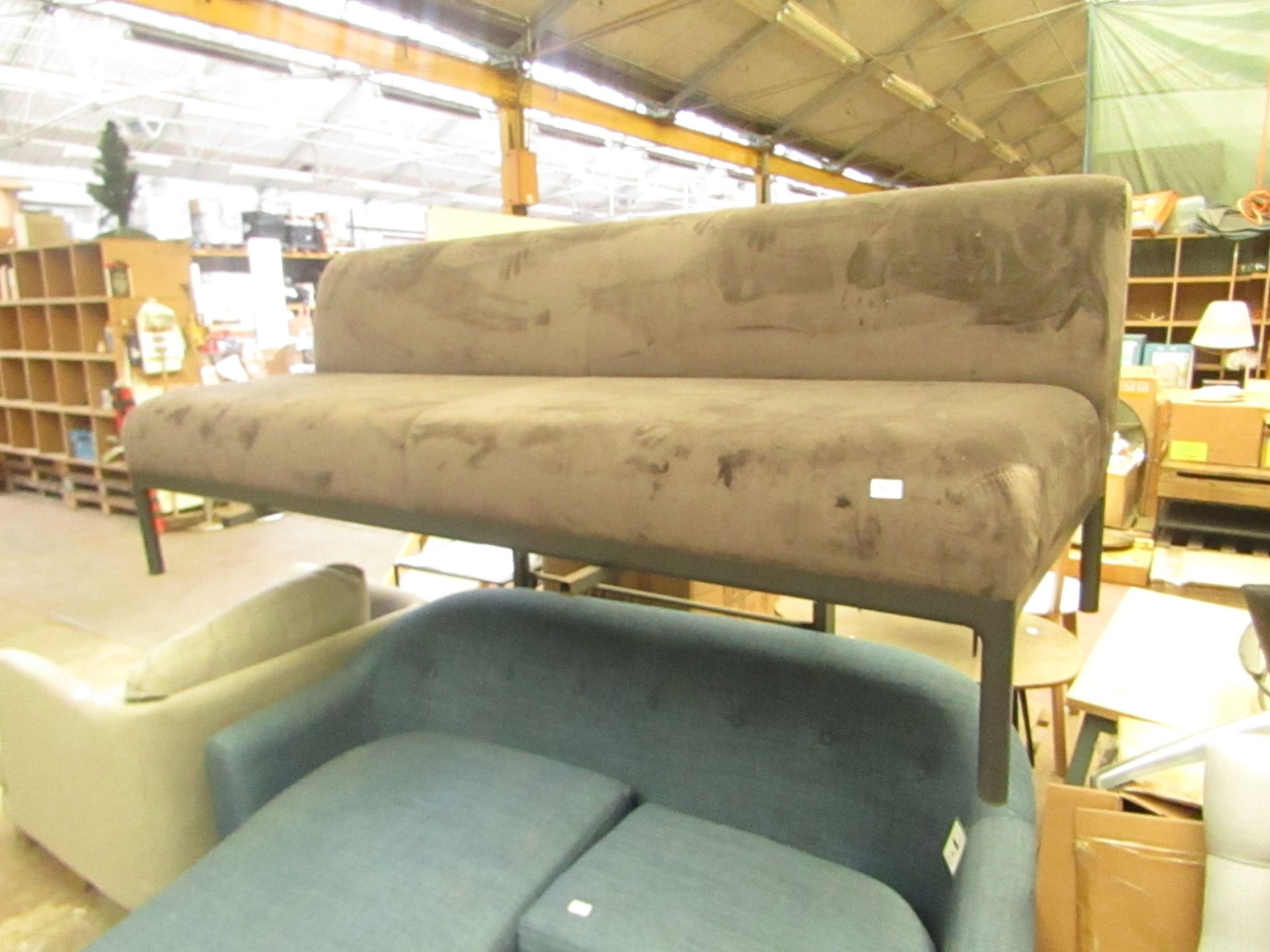 | 1x | PERASON LLOYD EDGE BENCH | SOFA CUSHION IS IN GOOD CONITION BUT THERE MAY BE SMALL MINOR