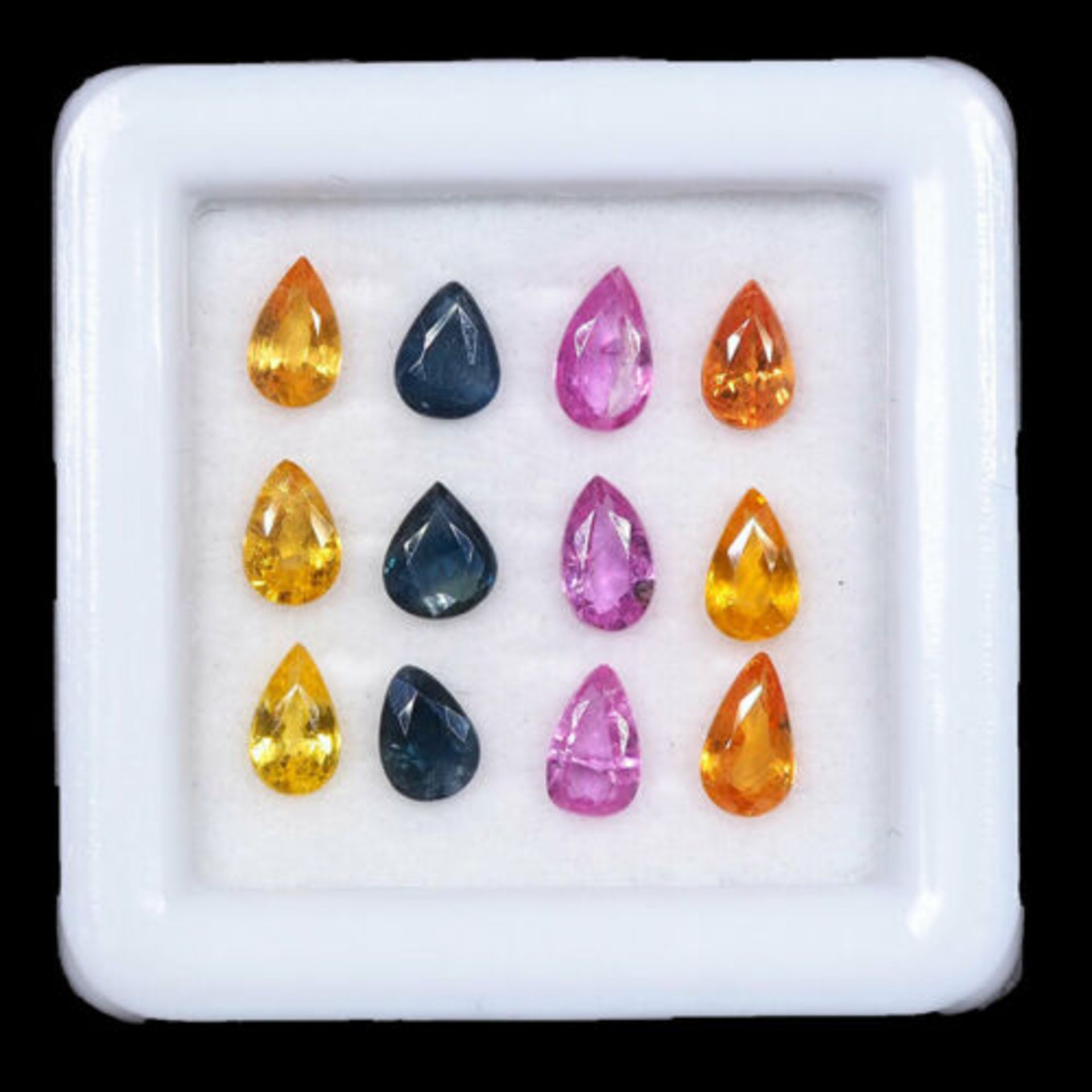 Natural (Untreated ) Sri Lanka Sapphires VVS Clarity – 2.98 Carat – 12 Pieces – Pear Cut. Average