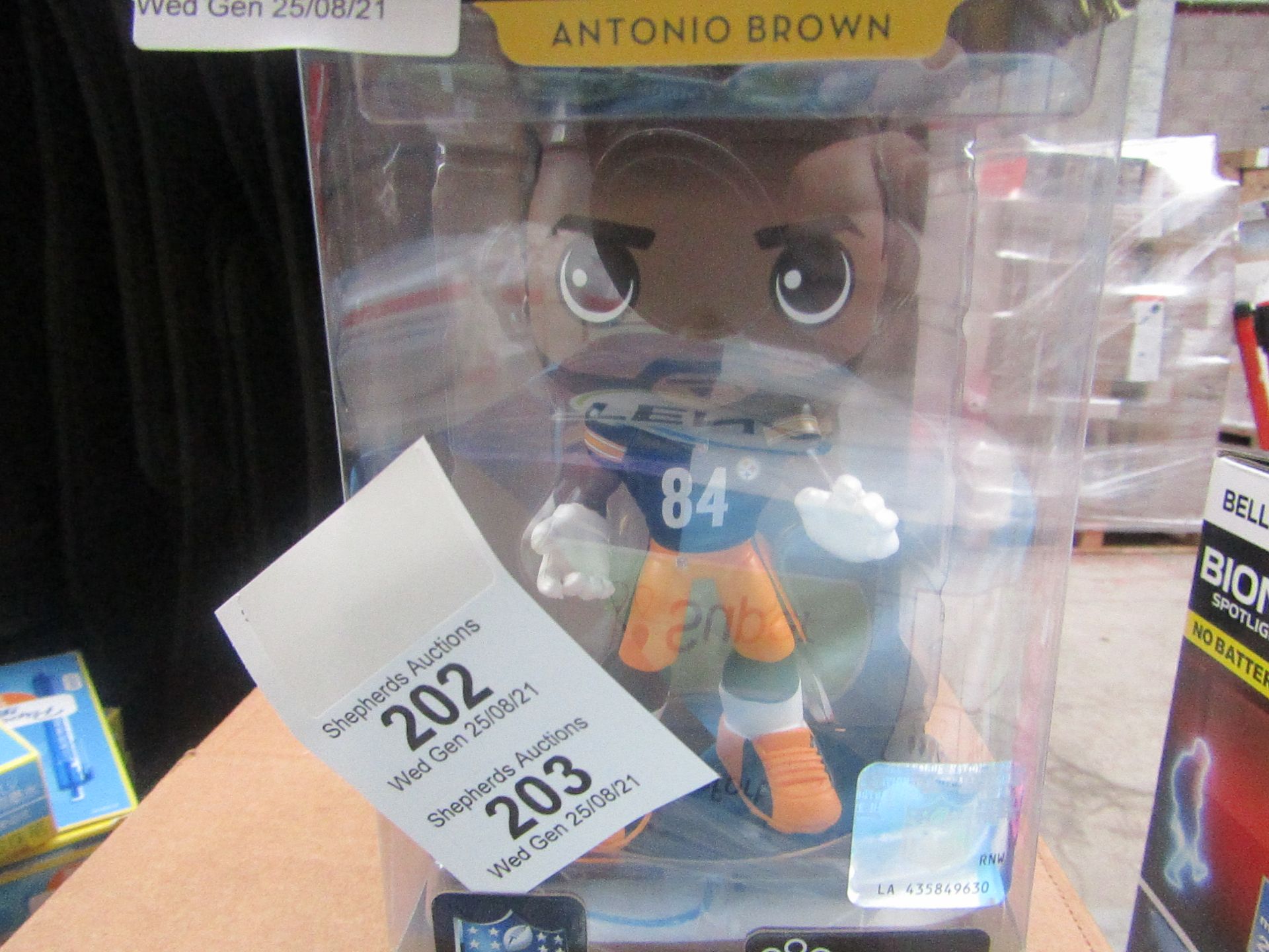 2x Wobbler Bobble Heads - NFL Steelers Antonio Brown - New & Sealed -