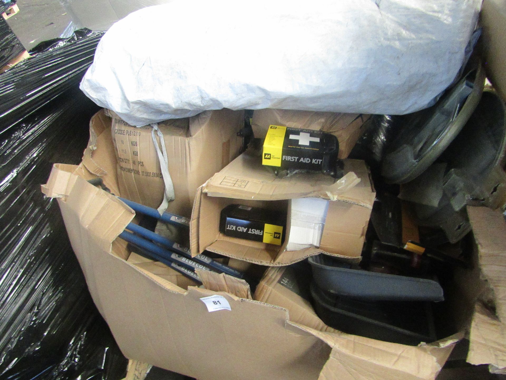 PALLET CONTAINING CAR ACCESSORIES, SNOW SHOVELS AND TRAVEL FIRST AID KITS. ALL UNCHECKED