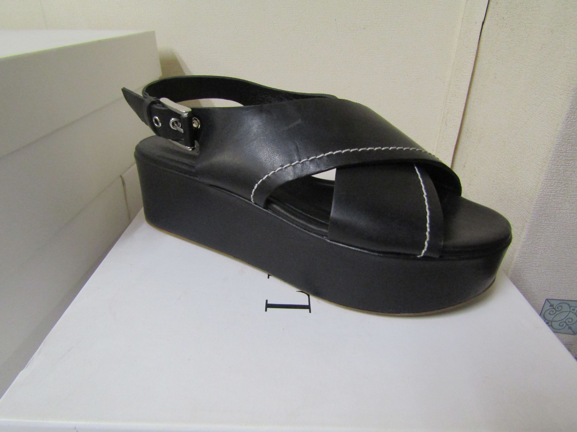 L K Bennett London Sima Black Veg Leather Shoes size 39 RRP £250 new & boxed see image for design