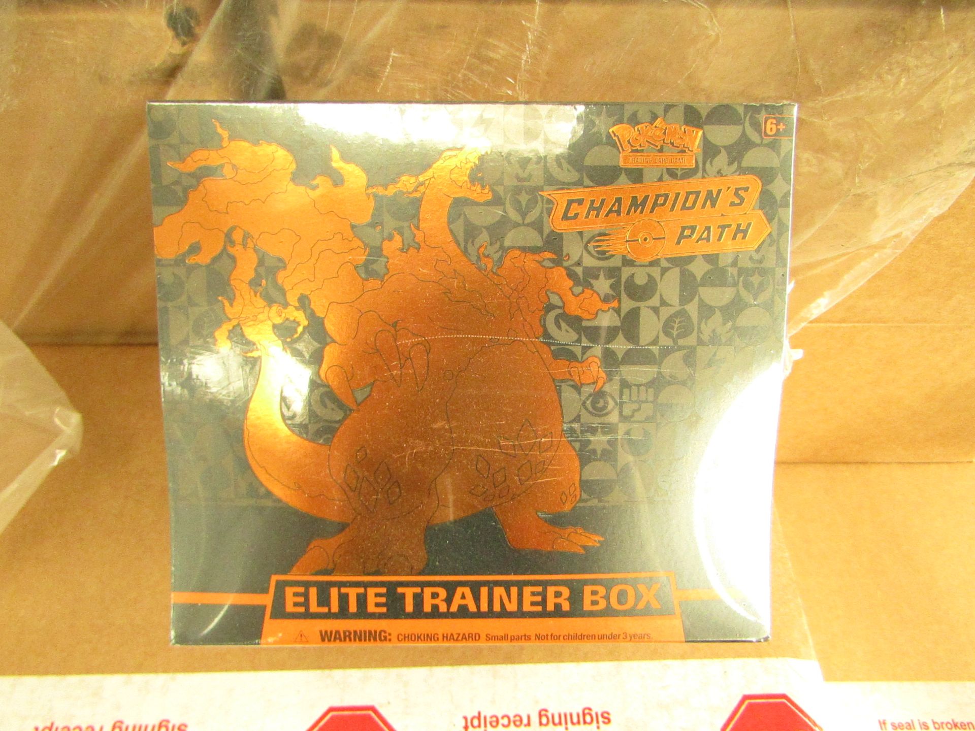 Pokemon - Champion's Path - Elite Trainer Box - New & Packaged. RRP £69.99.