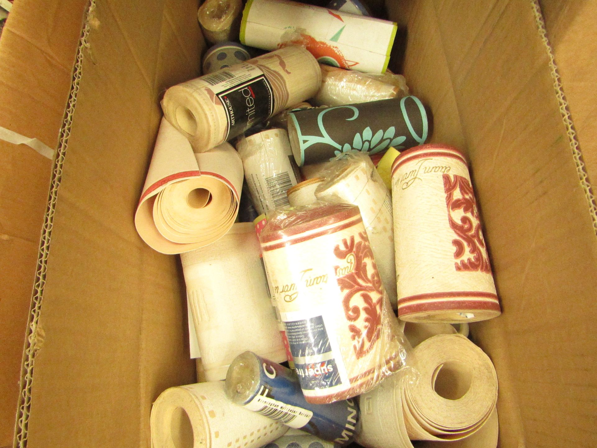 Box Containing Approx 15+ Various Assorted Wallpaper Borders - Some Are Unpackaged.
