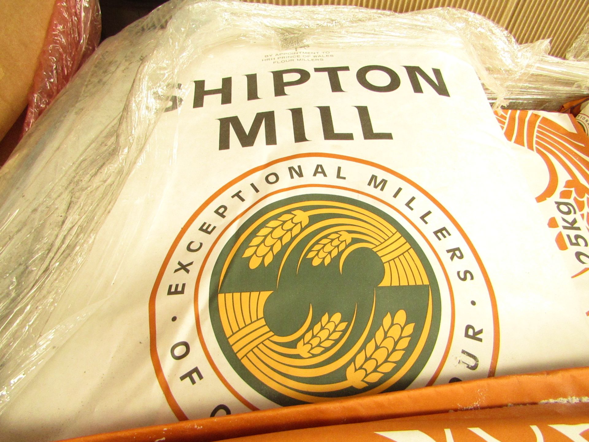 25KG bag of Shipton Mill Traditional Organic White Flour, BB Dec 2021, RRP £24.99