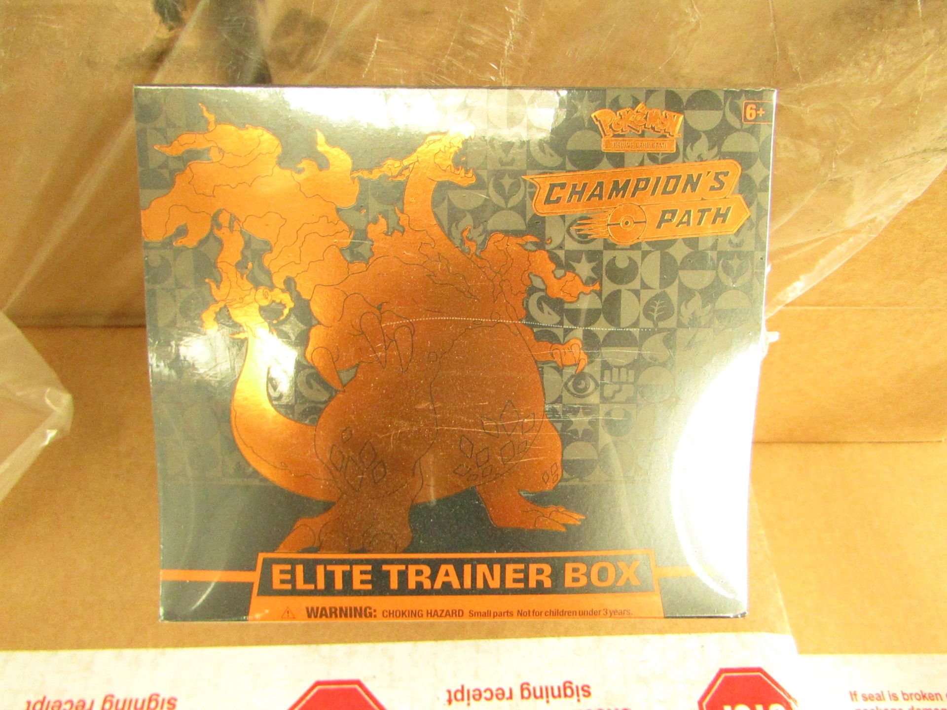 Pokemon - Champion's Path - Elite Trainer Box - New & Packaged. RRP £69.99.