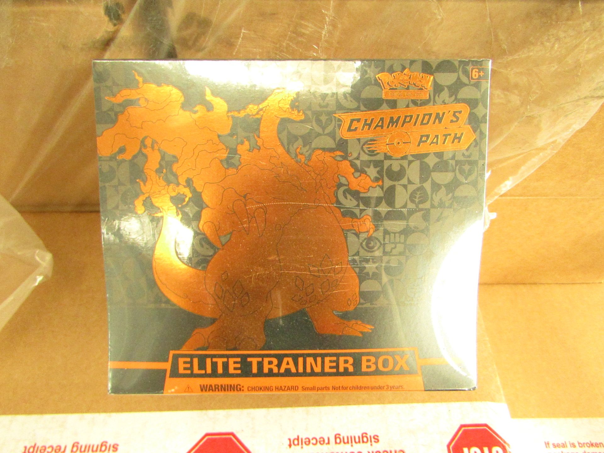 Pokemon - Champion's Path - Elite Trainer Box - New & Packaged. RRP £69.99.