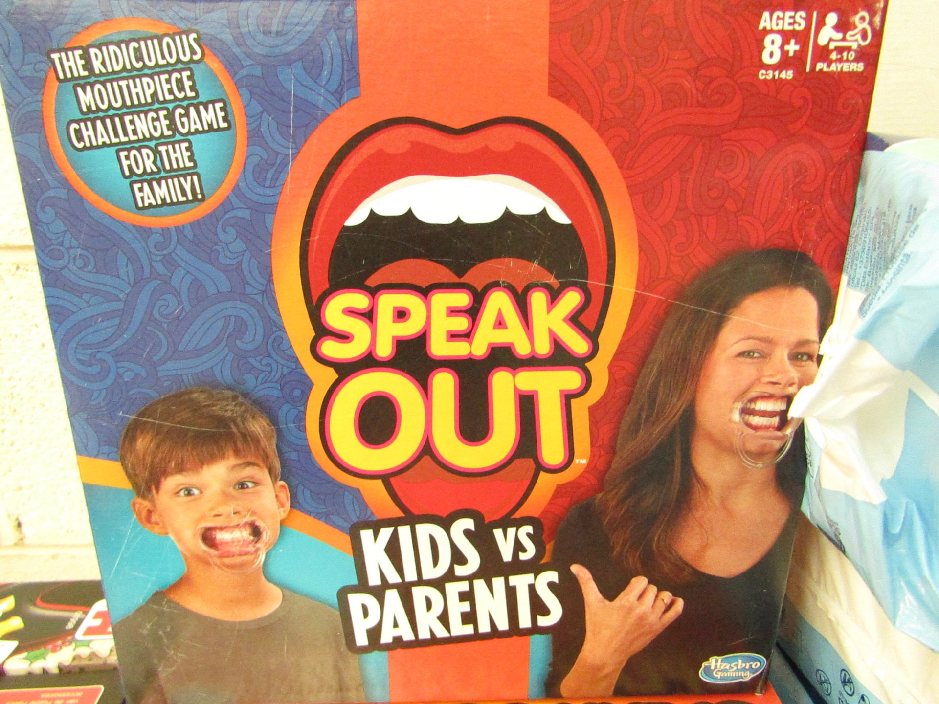 Hasbro Games - Speak Out Mouth Piece Game Kids Vs Parents Edition - Unused & Boxed.