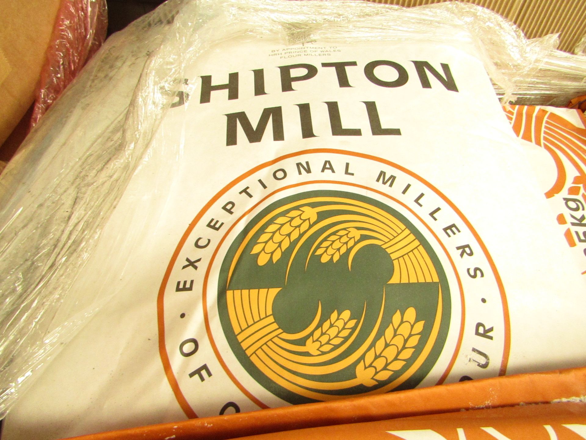 25KG bag of Shipton Mill Traditional Organic White Flour, BB Dec 2021, RRP £24.99