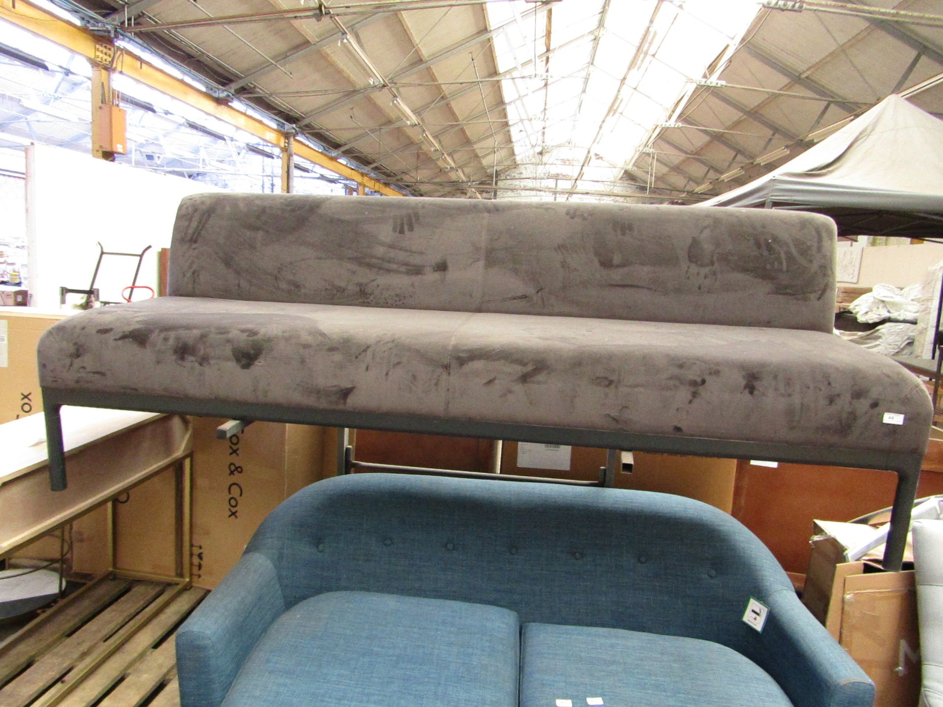 | 1x | PERASON LLOYD EDGE BENCH | SOFA CUSHION IS IN GOOD CONITION BUT THERE MAY BE SMALL MINOR