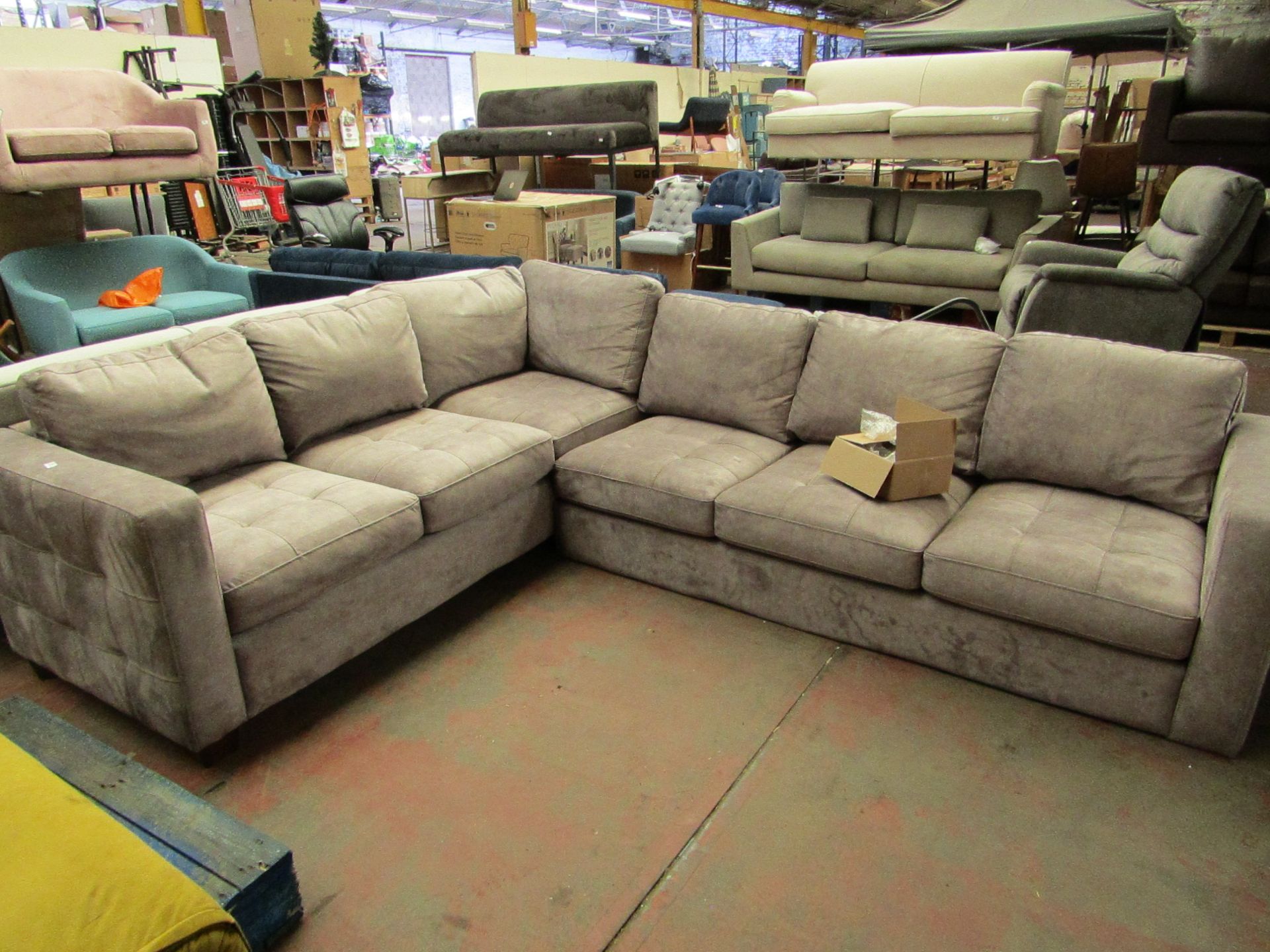 COSTCO 6 SEATER CORNER SOFA, NO MAJOR DAMAGE AND INCLUDES FEET.