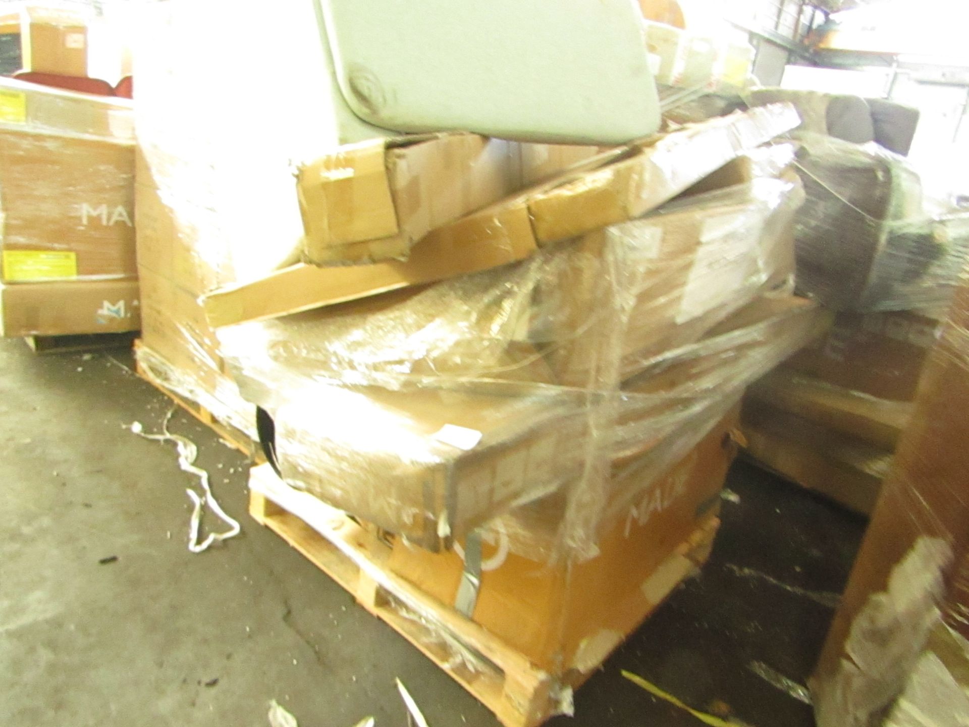 Mixed pallet of Made.com customer returns to include 11 items of stock with a total RRP of