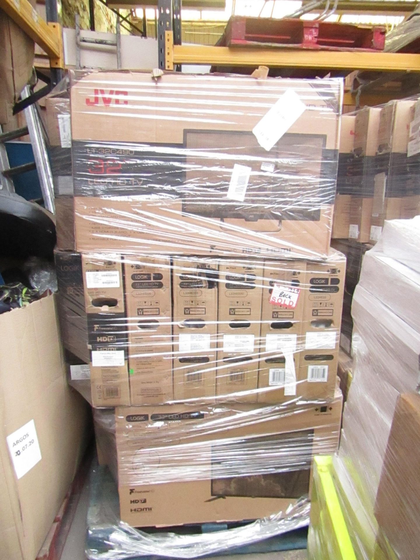 1X PALLET OF 30 CUSTOMER RETURN TVS | PLEASE BE AWARE THERES NO GUARANTEE THAT ANY OF THESE TVS