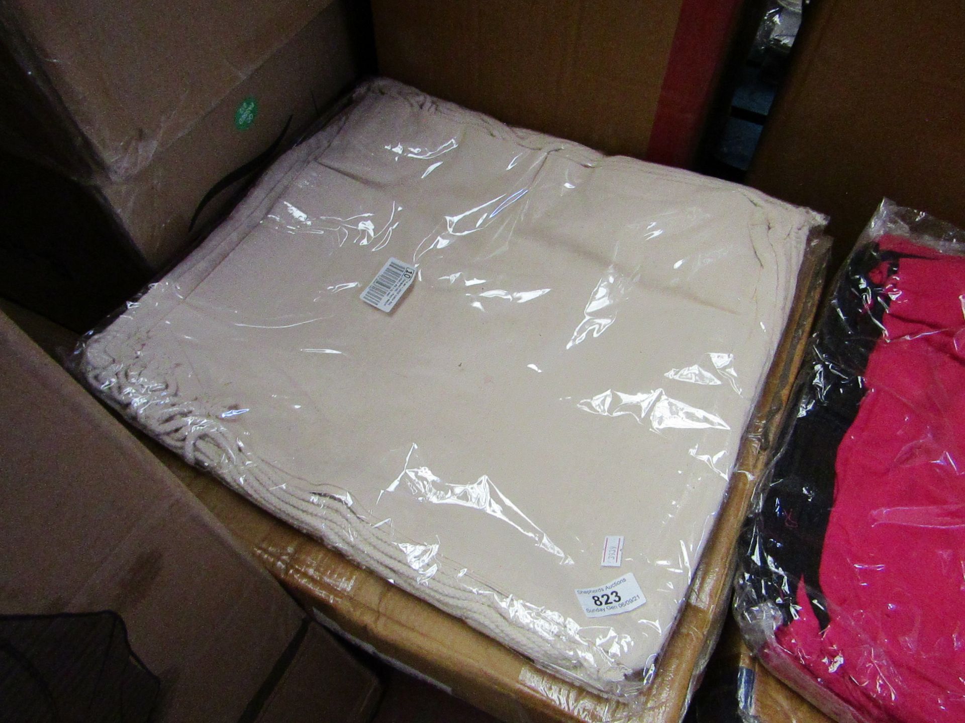 1x Box of 10 Packs of 10 Medium Cotton Bag BackPack - Plain Natural (30w x 40h x 0g cms) - New &