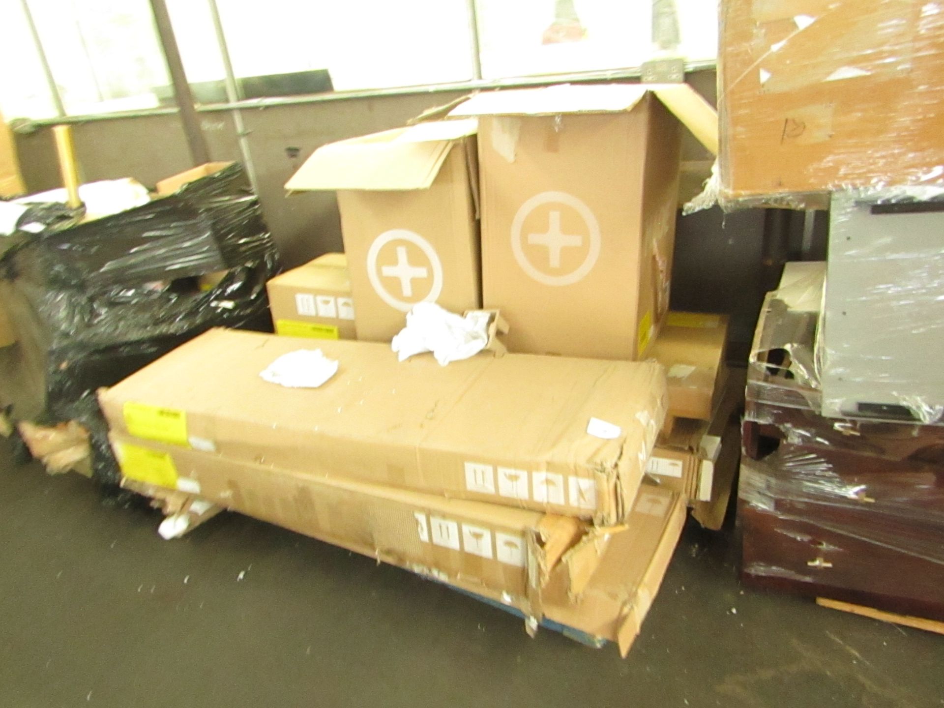 | 1X | PALLET OF FAULTY / MISSING PARTS / DAMAGED CUSTOMER RETURNS MADE.COM STOCK UNMANIFESTED |