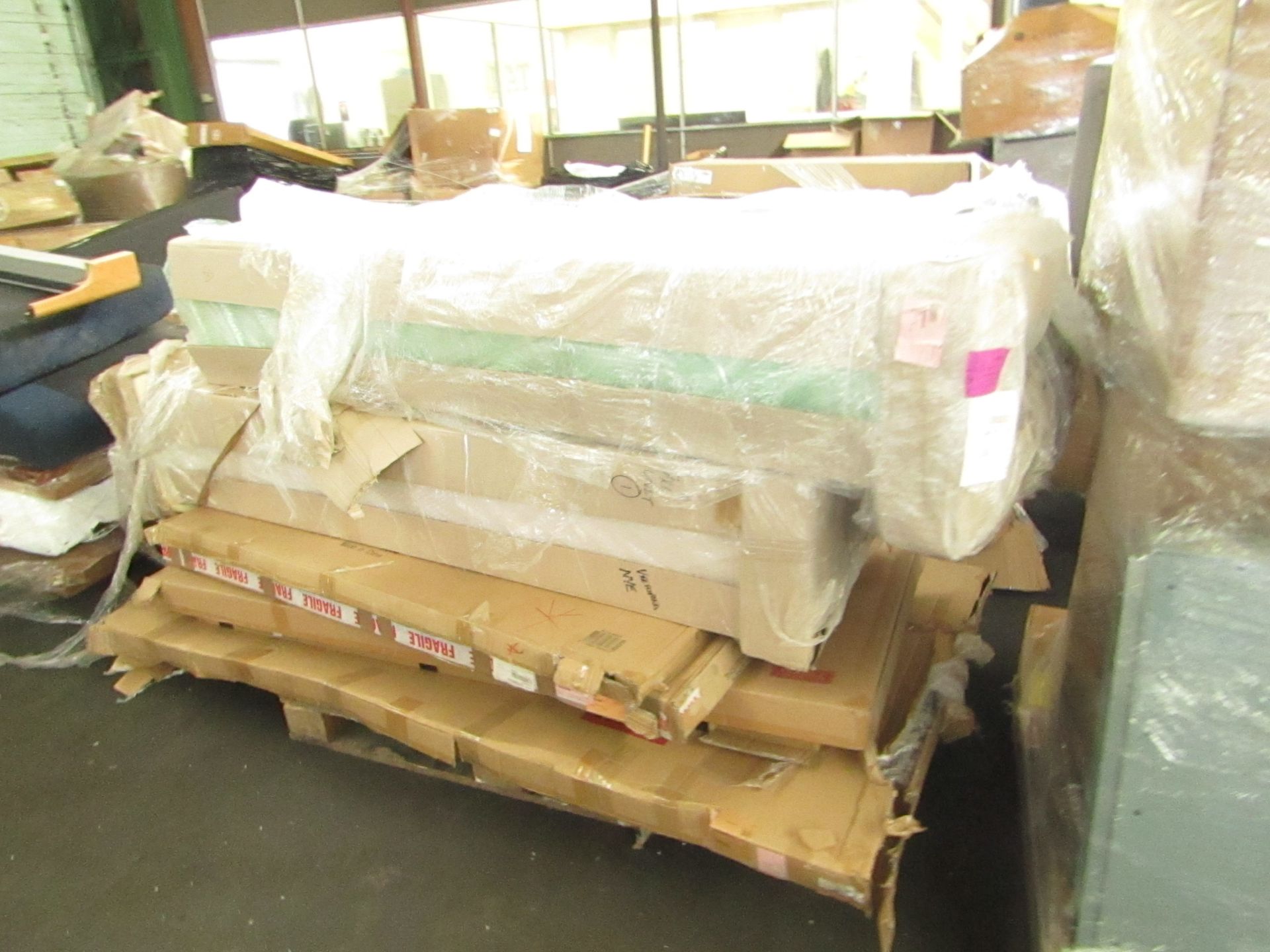 | 1X | PALLET OF FAULTY / MISSING PARTS / DAMAGED CUSTOMER RETURNS COX & COX STOCK UNMANIFESTED |