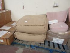 1 x Made.com Sully Floor Cushion Oatmeal RRP œ149 SKU MAD-OTOSLY001BEI-UK TOTAL RRP œ149 This lot is