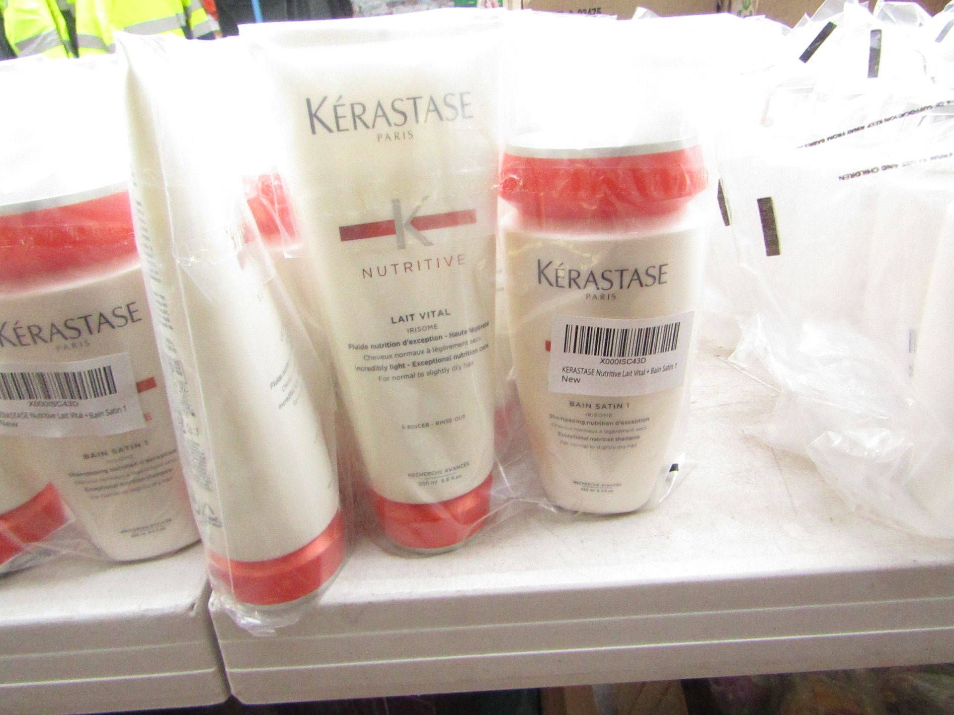 1x keratase nutritive lait vital 200ml - 1x keratase bain satin 1 250ml - new & packaged - RRP £37