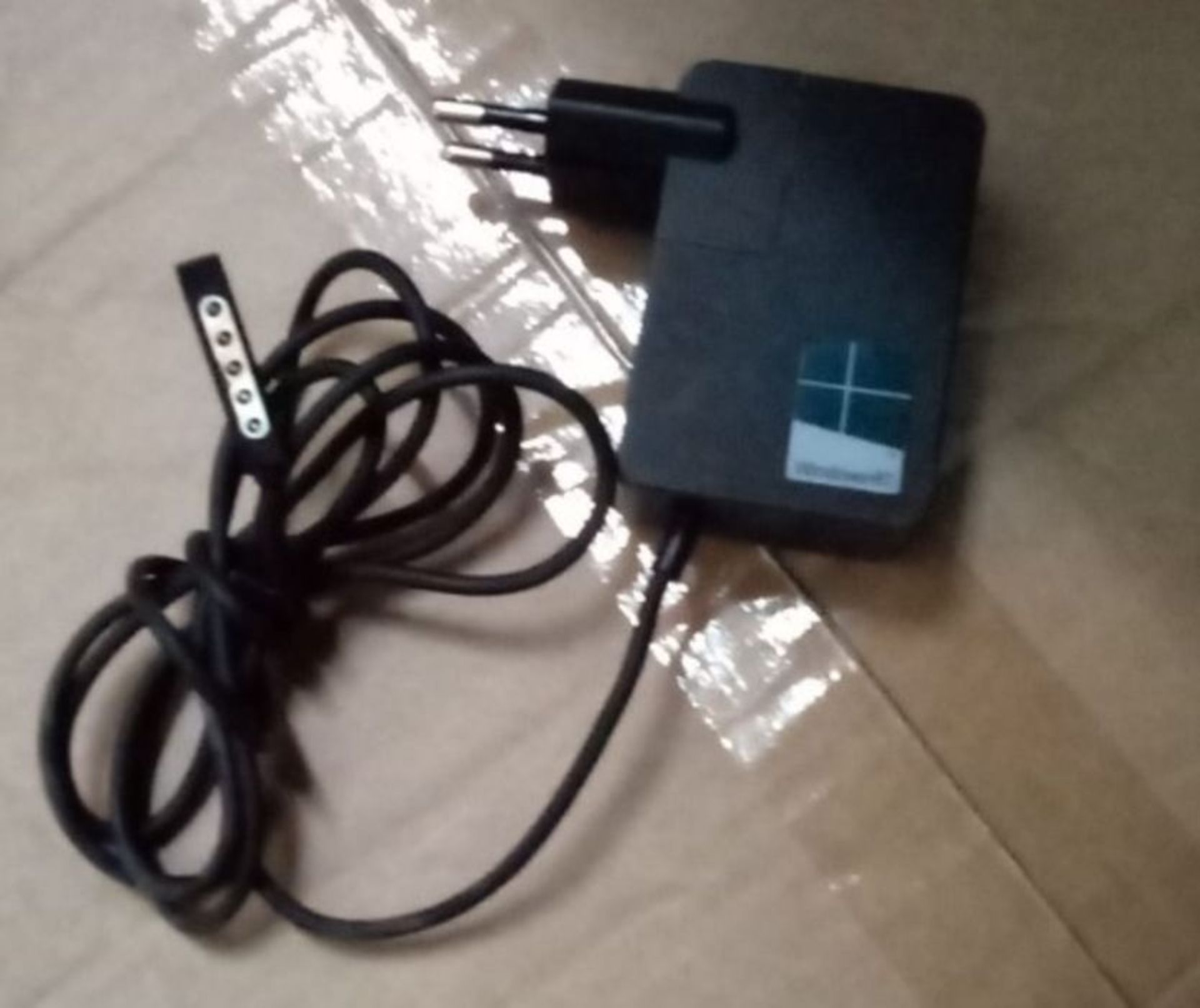 1000pcs Microsoft Surface charger  with magnetic connector for 1st & 2nd generation Surface - Image 2 of 2