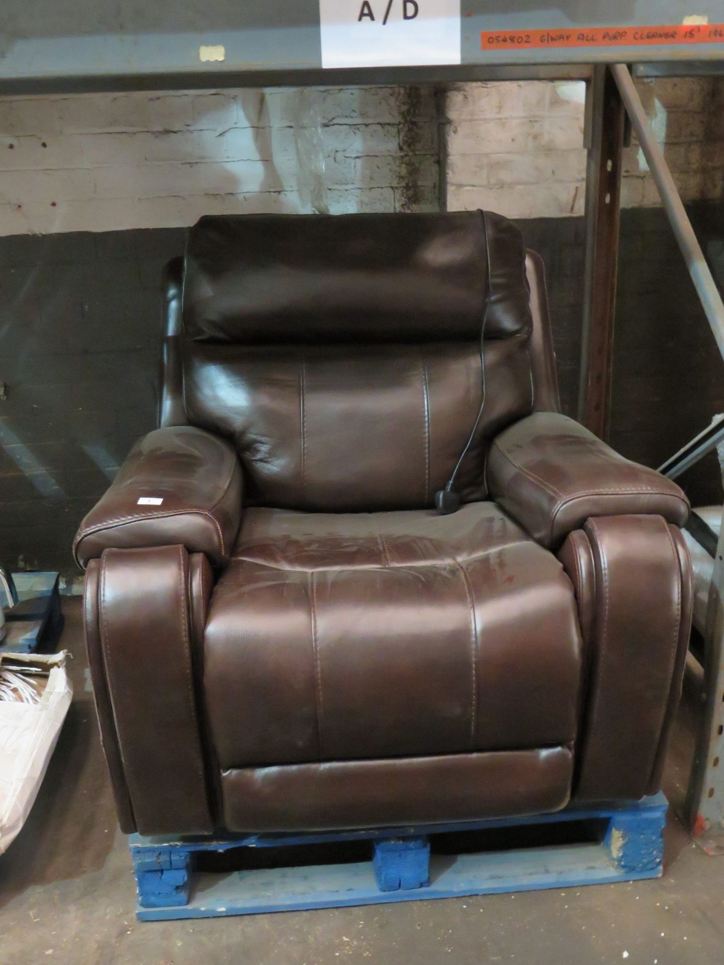 Costco electric leather recliner armchair, untested but overall appears to be in good condition