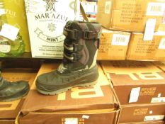 RiverLand - Boys Snow Boots - Size 3 - Unused & Boxed. - Please See Image For Design.