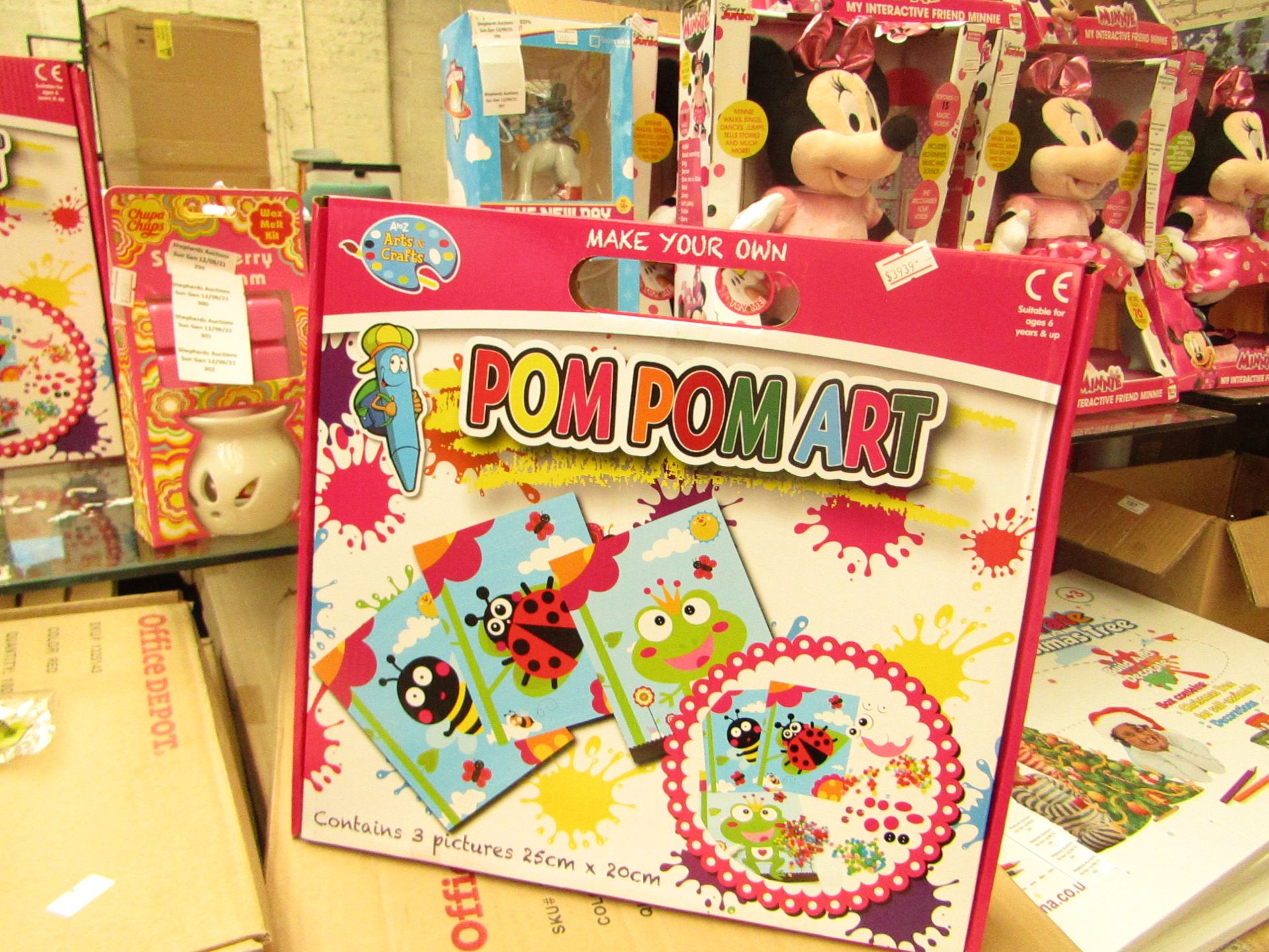A to Z Arts & Crafts Pom Pom Art - New & Boxed