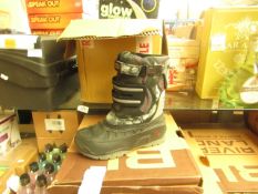 RiverLand - Boys Snow Boots - Size 4 - Unused & Boxed. - Please See Image For Design.