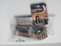 3x Packs of Duracell batteries, over 20x present, AA.