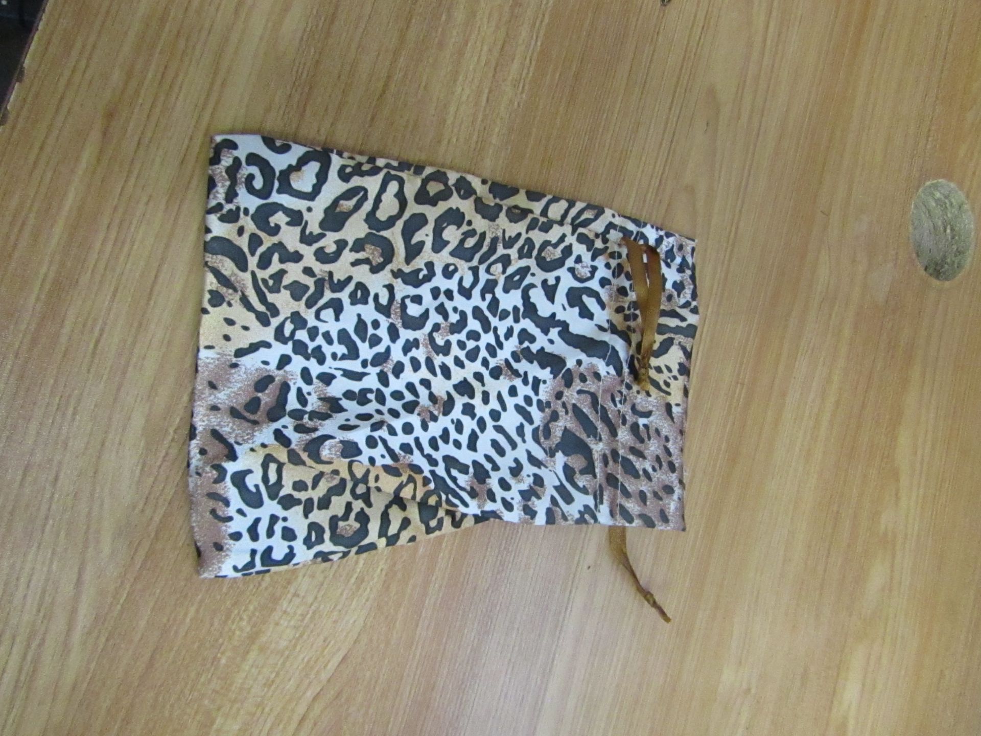 2x packs of leopard print jewlerry bags - new & packaged