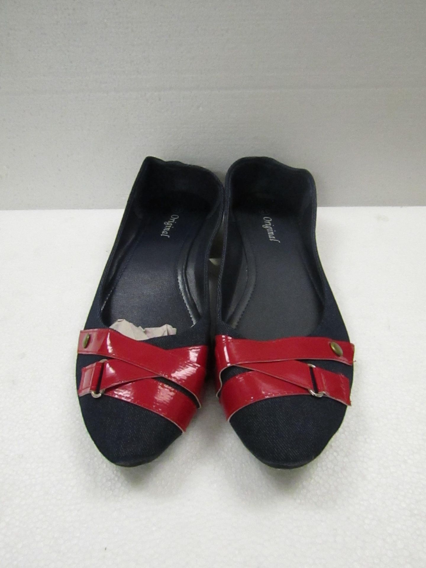 3x Pairs of ladies red band dolly shoes, size 40, new & packaged.