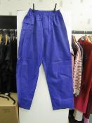 Hiking goods adult trousers, pocket with velcro on back, adjustable trouser leg, zip on the front,