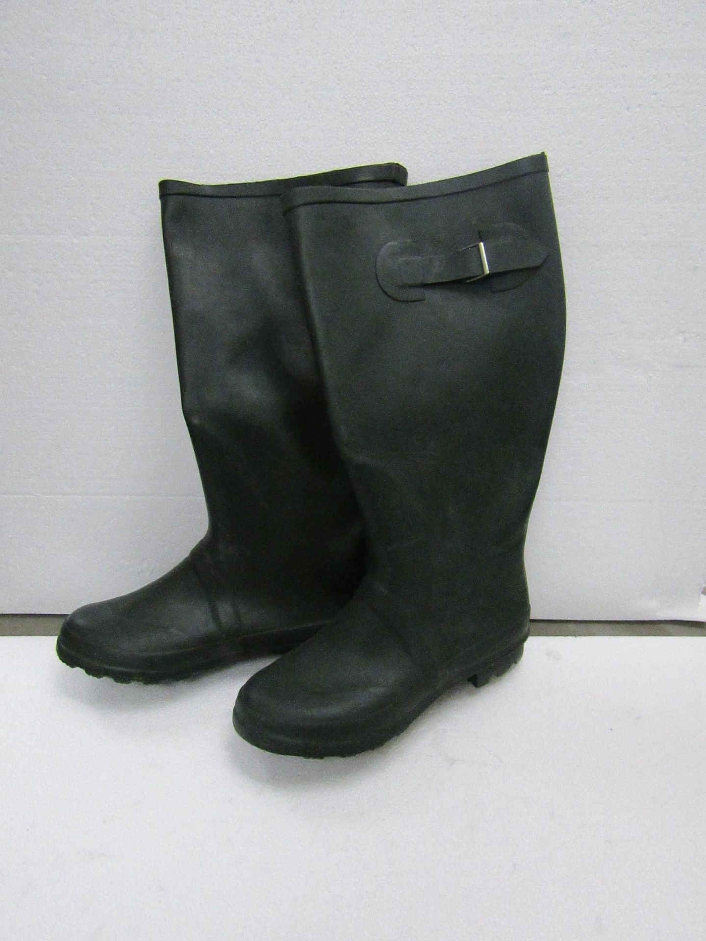 Green Rubber Boots size 37 new see image