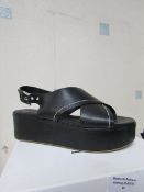 L K Bennett London Sima Black Veg Leather Shoes size 41 RRP £250 new & boxed see image for design