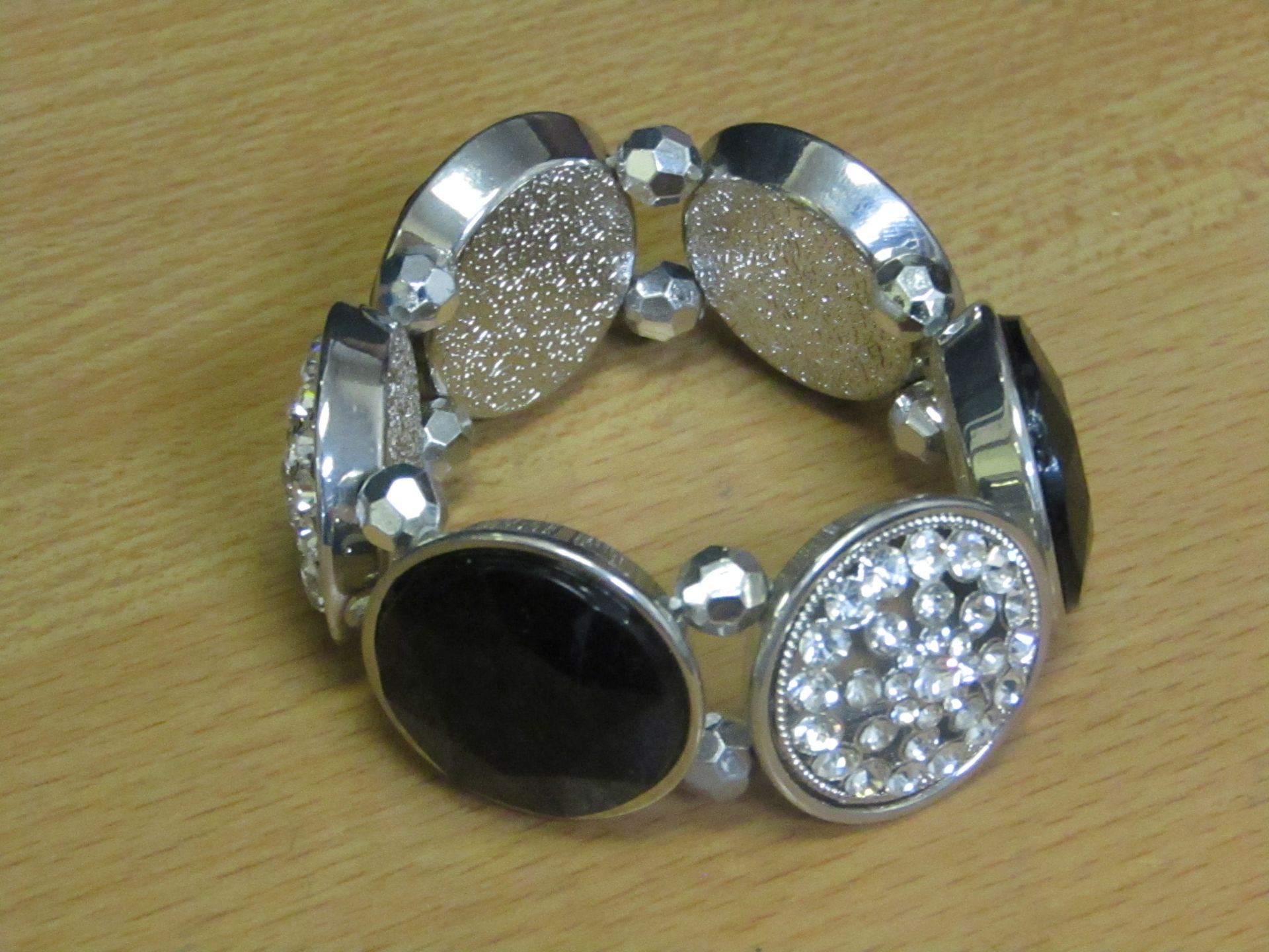 5x Womens dress bracelet - new & packaged.