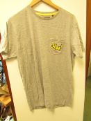 1x Brave soul london mens t-shirt, size M, looks new, See picture for design.