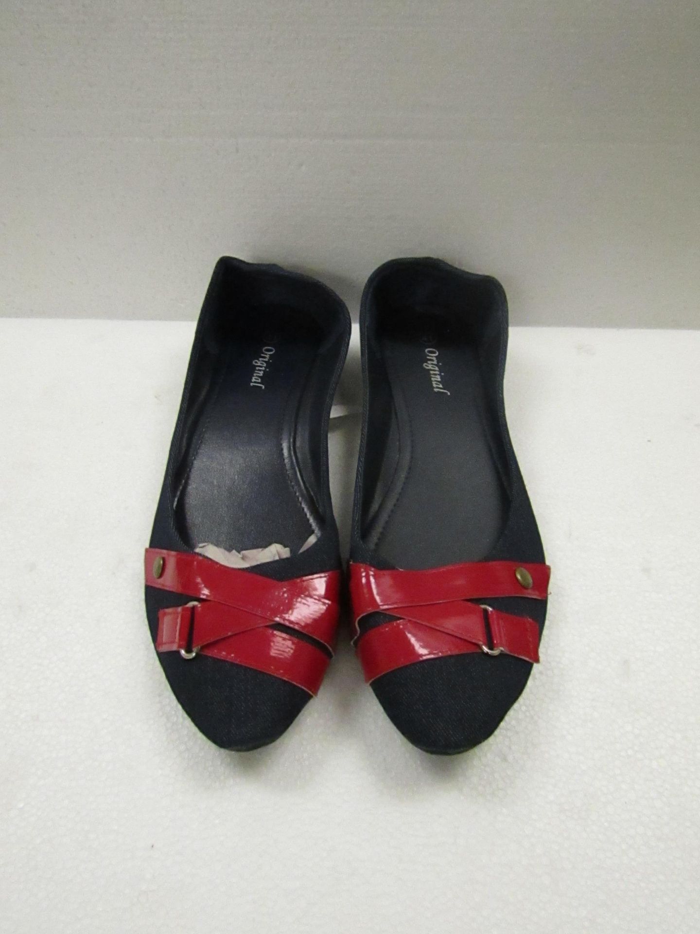 3x Pairs of ladies red band dolly shoes, size 41, new & packaged.