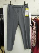 Kirkland Signature ladies grey Trousers, new, Size 6