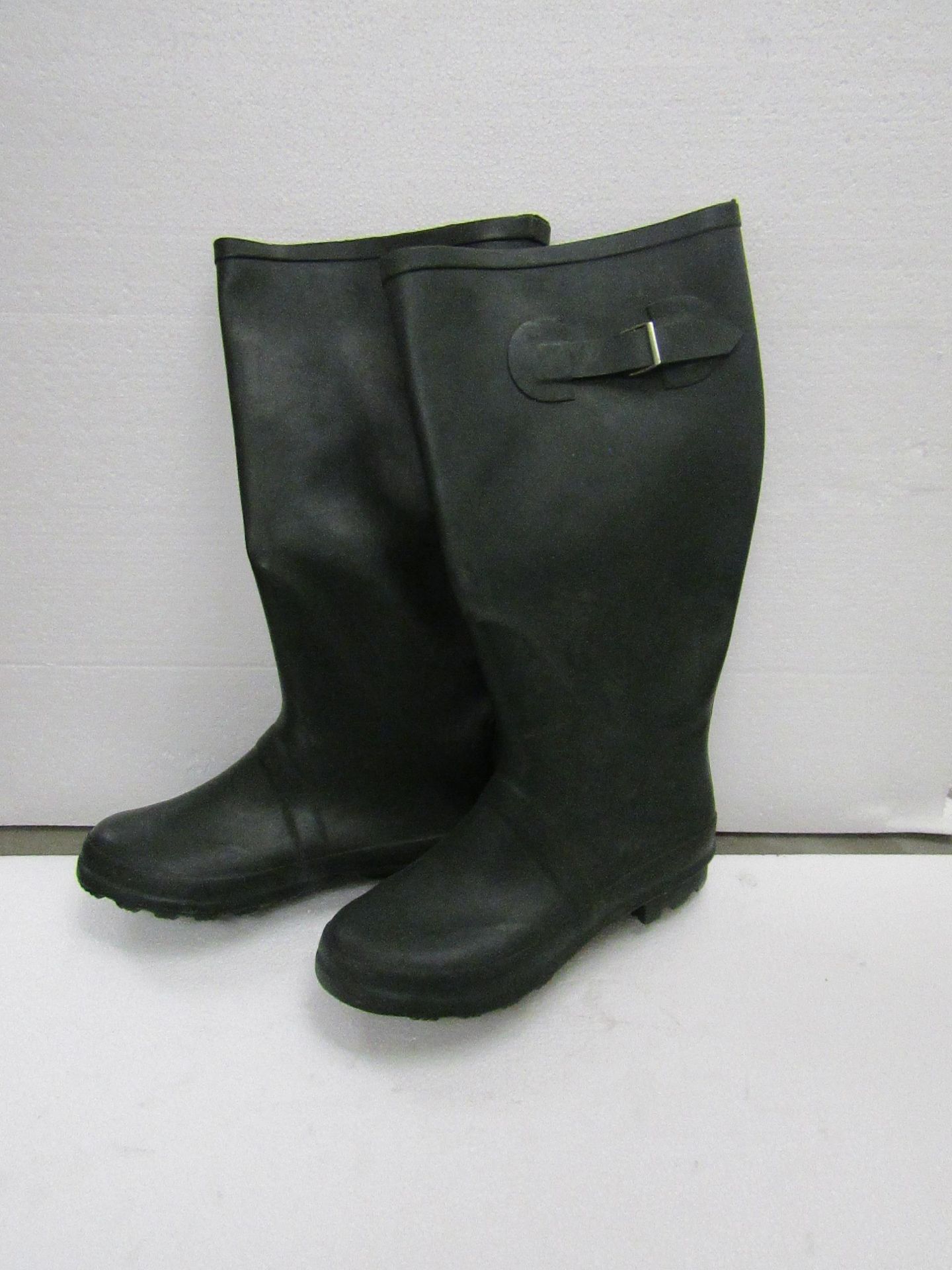Green Rubber Boots size 37 new see image