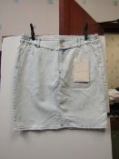 1x Womens denim aquawash skirt, size 14, new with tags.