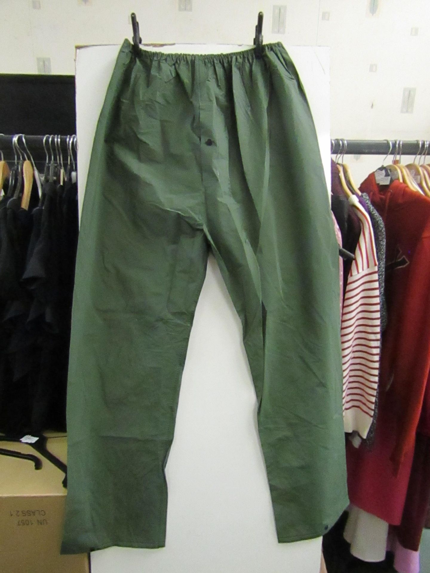 Hiking goods adult trousers, 1 pocket without bag inside, adjustable trouser leg, size XL, new &