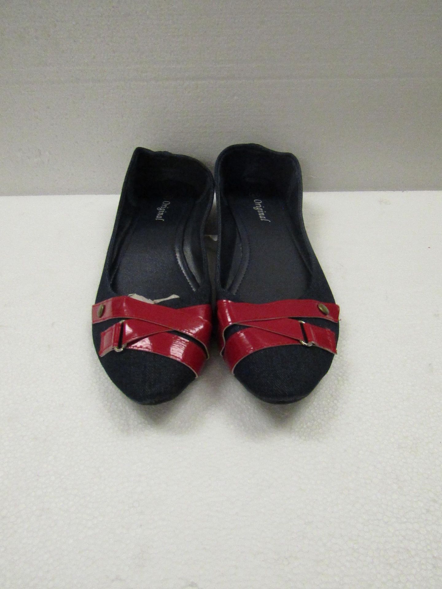 3x Pairs of ladies red band dolly shoes, size37, new & packaged.