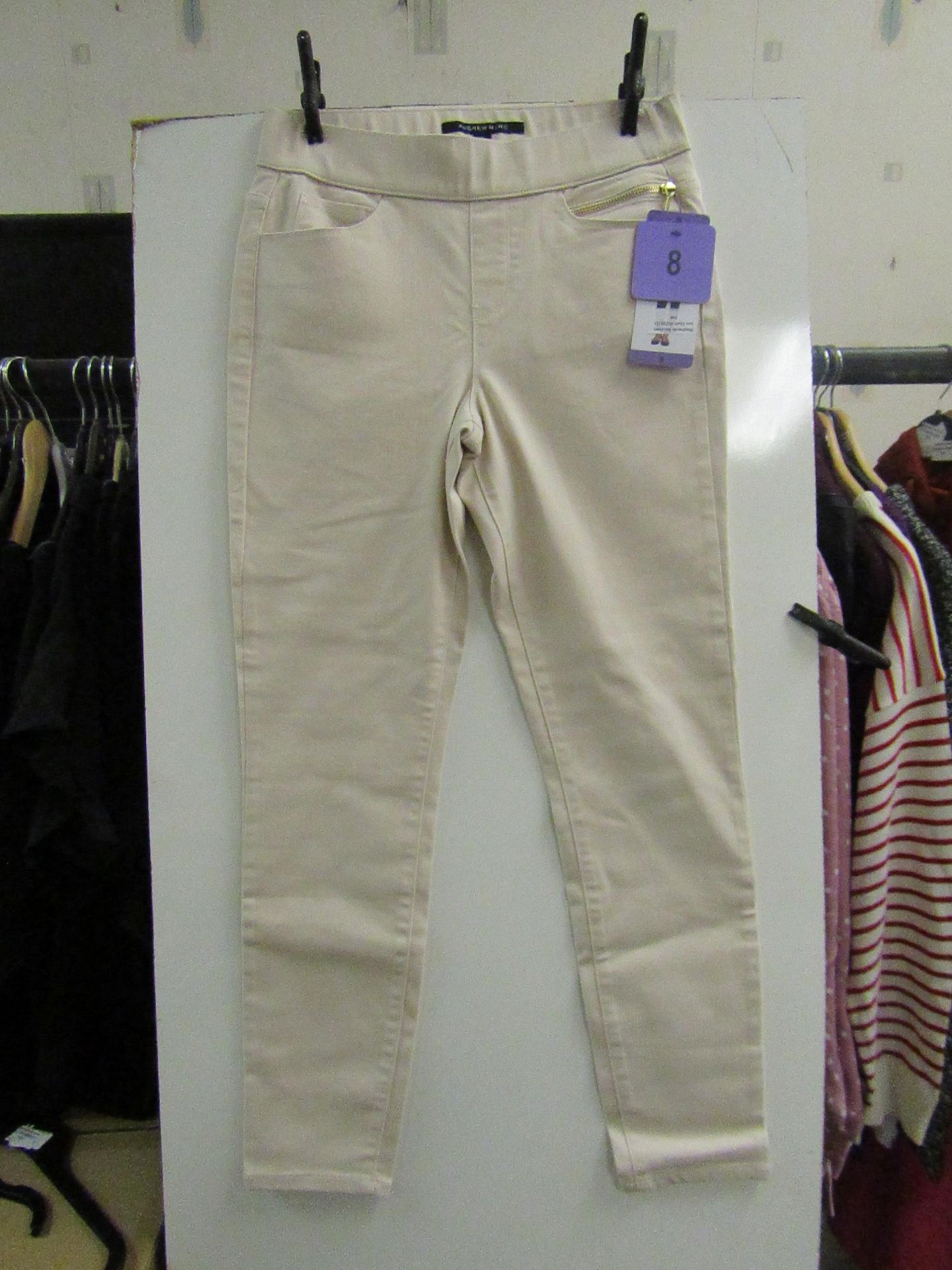 Andrew Marc Ladies Stretch pull on trousers, new size 8.