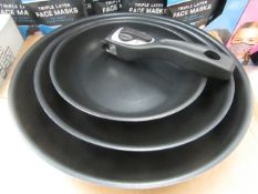 2x Easy Gift Trading - Set of 3 Frying Pans - Unchecked & Boxed.