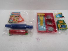 10x Assorted Childrens Small Toy Sets Being : 5x Thomas & Friends - Till & Money Set - Unused &