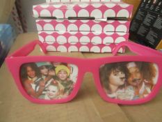 10x Novelty Sunglasses hsaped Photo frames, new andd boxed