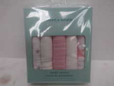 Aden + Anais - pack of 5 Muslin Squares - New & Boxed.