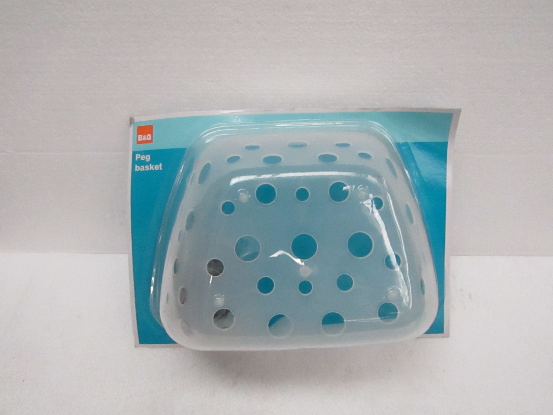 2x B&Q - Plastic Peg Basket - New & Packaged.