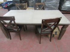 Universal Broadmoore extendable dining table, may have marks and scuffs - Includes 4 Chairs, However