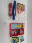 10x Assorted Childrens Small Toy Sets Being : 5x Thomas & Friends - Till & Money Set - Unused &